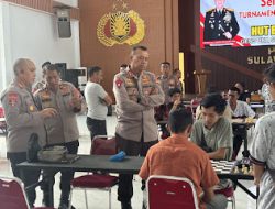 88 Peserta Turnamen Catur Polda CUP II Masih Adu Stategi, Kapolda Sulbar : Tetap Semangat!