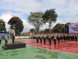 Polres Mamasa Gelar Upacara Kenaikan Pangkat 17 Personel Polres Mamasa