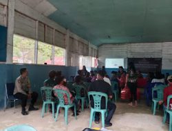 Bhabinkamtibmas Polsek Pana Laksanakan Pengamanan Rapat Koordinasi Sosialisasi Produk Hukum PPK Dan PPS Oleh KPU Provinsi Sulbar