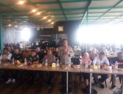 Wakili Kapolres Polman, Kasat Binmas Polres Polman Hadiri Rapat Pemantapan Kegiatan Zumba Party Militan Perempuan Pejuang Prabowo Sulawesi Barat