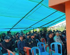 Sambang Duka, Bhabinkamtibmas Polsek Mamasa Melayat Ke Rumah Warga Desa Binaannya
