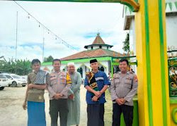 Polsek Sumarorong Amankan Pelaksanaan Sholat Jum’at di Masjid An-Nur