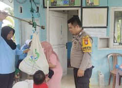 Cegah Balita Stunting, Bhabinkamtibmas Polsek Sarudu Pantau Kegiatan Posyandu