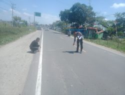 Gerak Cepat Personil Unit Lantas Polsek Wonomulyo Mendatangi TKP Lakalantas Di Wilayahnya