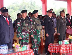 Satgas Yonif 762 Ikuti Upacara Bendera Peringatan HUT RI Ke-79 di Maybrat