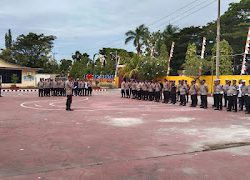 Kabag Ops Polres Didampingi Propam Polres Polman Laksanakan Pengecekan Personil Yang Terlibat Dalam Operasi Mantap Praja Marano 2024