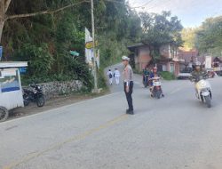 Satuan Lalu Lintas Polres Mamasa Laksanakan Pengaturan Ag Pagi