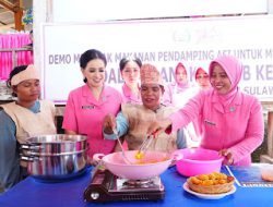 Bhayangkari Sulbar Gelar Demo Masak Nugget Ikan Kembung untuk Cegah Stunting di Pasangkayu