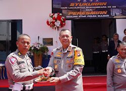 Syukuran HUT Lantas Bhayangkara ke-69, Kapolda Irjen Pol Adang Ginanjar Resmikan Gedung RTMC Ditlantas Polda Sulbar