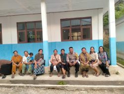 Bhabinkamtibmas Polsek Mambi Laksanakan Sambang dan Pantau Situasi Kamtibmas di Desa Sampale