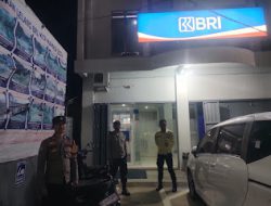 Personil Polsek Mamasa laksanakan kegiatan patroli malam di wilayah hukum Polsek Mamasa