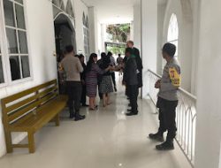 Polsek Mamasa Laksanakan Monitoring ke Gereja-gereja untuk Ciptakan Situasi Kamtibmas Kondusif