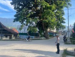 Sat Lantas Polres Mamasa Laksanakan Pengaturan Lalu Lintas di Wilayah Hukum Polres Mamasa Pagi Hari