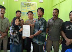 Problem Solving, Bhabinkamtibmas Polsek Pasangkayu Selesaikan Masalah Perkelahian Warga Pajalele