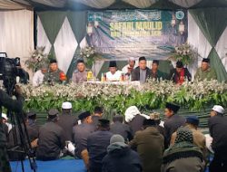 Tingkatkan Silaturahmi, Babinsa Koramil 0819/24 Tutur Hadiri Maulid Nabi Muhammad SAW