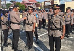 Kapolresta Mamuju Pimpin Upacara Serah Terima Jabatan Kasat Polairud Polresta Mamuju