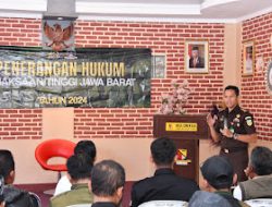 Kejati Jabar Laksanakan Penerangan Hukum di Kantor Desa Cimenyan