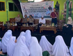 Wakili Kapolres Polman, Kasat Binmas Sosialisasi Pencegahan dan Penanganan Kekerasan Pendidikan di Ponpes Salafiyah