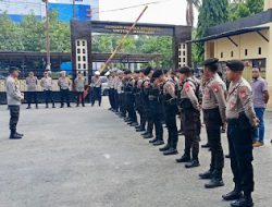 Ratusan Personil Polres Takalar Amankan Rapat Pleno Terbuka Pengundian dan Penetapan Nomor Urut Pasangan Calon Bupati dan Wakil Bupati Takalar Tahun 2024.