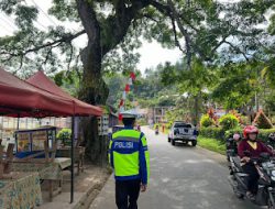 Sat Lantas Polres Mamasa Laksanakan Patroli Jalan kaki di Wilayah Hukum Polres Mamasa