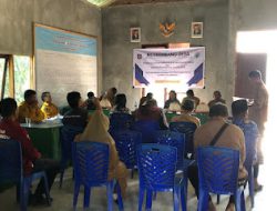 Bhabinkamtibmas Polsek Aralle Laksanakan Pengamanan/ Musyawarah di Desa Salurindu Kecamatan Buntumalangka Bahas Review RPJMDes dan RKPDES 2025