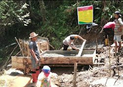 Bhabinkamtibmas Polsek Sumarorong Gelar Gotong Royong Bersama Warga di Wilayah Binaan