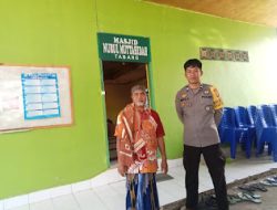 Bhabinkamtibmas Polsek Pana Laksanakan Pengamanan Sholat Jum’at di Masjid Nurul