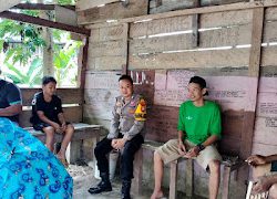 Bhabinkamtibmas Polsek Aralle Laksnakan Sambang dan Pemantauan Kamtibmas di kecamatan Aralle