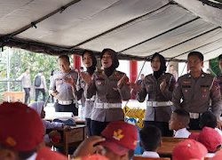 Zebra”  Cerdas:  Ditlantas  Polda  Sulbar  Ajak  Anak  Sekolah  Jadi  Pelopor  Keselamatan  Berlalu  Lintas