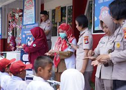 Biddokes Polda Sulbar:  “Yuk, Jaga Kesehatan!  Makan Sehat,  Hidup Sehat!”