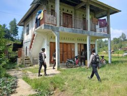 Porsinil Sat Samapta Polres Mamasa Laksanakan Kegiatan Patroli Jalan Kaki untuk Jaga Keamanan Kamtibmas di wilayah Hukum Polre Mamasa