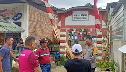 Pesonil Polsek Aralle Polres Mamasa Laksanakan Monitoring Proses Belajar di SDN 002 Aralle Diliburkan Selama Dua Hari Akibat Polemik Kepala Sekolah