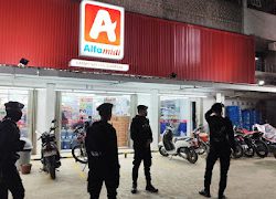 Patroli Malam Personil Sat Samapta Polres Mamasa Untuk Jaga Keamanan Kota dan Ketertiban Masyarakat