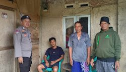 Bhabinkamtibmas Polsek Aralle Polres Mamasa Laksanakan Kegiatan Sambang dan Pemantauan Situasi Kamtibmas di Desa Binaan