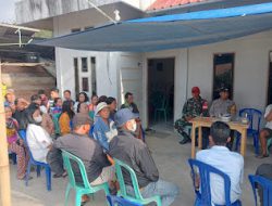 Bhabinkamtibmas Polsek Mamasa Laksanakn Pengamanan Penyaluran Bantuan Lansung Tunai Dana Desa di Desa Pambe