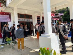 Dalam Rangka Menjaga Keamanan dan ketertibaan Masyarakat Sat Samapta Polres Mamasa Laksanakan Patroli Jalan Kaki di Wilayah Hukum Polres Mamasa