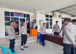 Si Propam Polres Pasangkayu Cek Personel Pengamanan Di Kantor KPU Dan Bawaslu