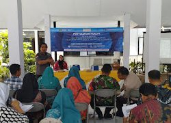 Untuk Meningkatkan Pengetahuan Hukum, Babinsa Hadiri Sosialisasi Sadar Hukum.