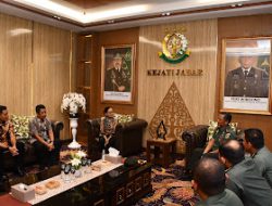 Kajati Jabar Didampingi Wakajati dan Asistem  Terimah Kunjungan Silaturahmi Pangdam III Siliwangi