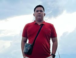 CALON CAKADA NO 02 NANDA INDIRA BERI INSTRUKSI KEPADA TEAM SUKES DERI F TAMPI AGAR MENJAGA SUASANA AMAN DAN AMAN JALANG POLKADA