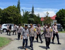 Kapolres Pasangkayu Pimpin Langsung Pengamanan Unjuk Rasa Damai Masyarakat Lariang