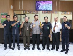 Perkuat Sinergitas, Kapolda Berkunjung Ke Kepala Pengadilan Tinggi Makassar.
