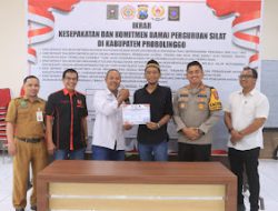 Polres Probolinggo Fasilitasi Ikrar Damai Dua Perguruan Silat Komitmen Jaga Kamtibmas