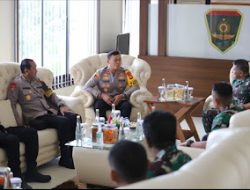 Kapolres Gowa Dampingi Kapolda Sulsel Silaturahmi ke Pangdiv 3 Kostrad Pakatto.