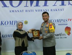 Kapolda Sulsel Kunjungi Kepala Biro Kompas TV Makassar, Bahas Persiapan Pilkada Serentak 2024.