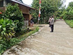 Personil Polsek Sumarorong Polres Mamasa Laksanakan Patroli Jalan Kaki Jaga Keamanan dan Ketertiban Masyarakat