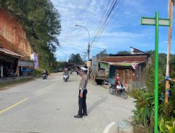 Satuan Lalu Lintas Polres Mamasa Laksanakan Pengaturan Ambang Gangguan Pagi