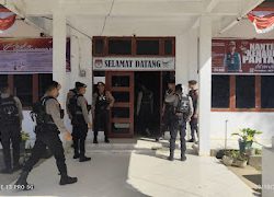 Patroli Jalan Kaki Sat Samapta Polres Mamasa Antisipasi Situasi Gangguan Kamtibmas