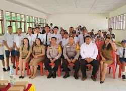 Kapolsek Mamasa Laksanakan Sosialisasi di SMP 2 Tandukkalua Tetang Bahayanya Narkoba dan Kenakalan Remaja
