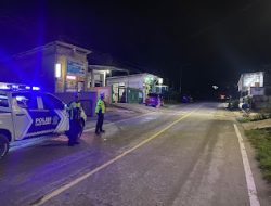 Sat Lantas Polres Mamasa Laksanakan Patroli Blue Light untuk Jaga Keamanan Wilayah Hukum Polres Mamasa di Malam Hari